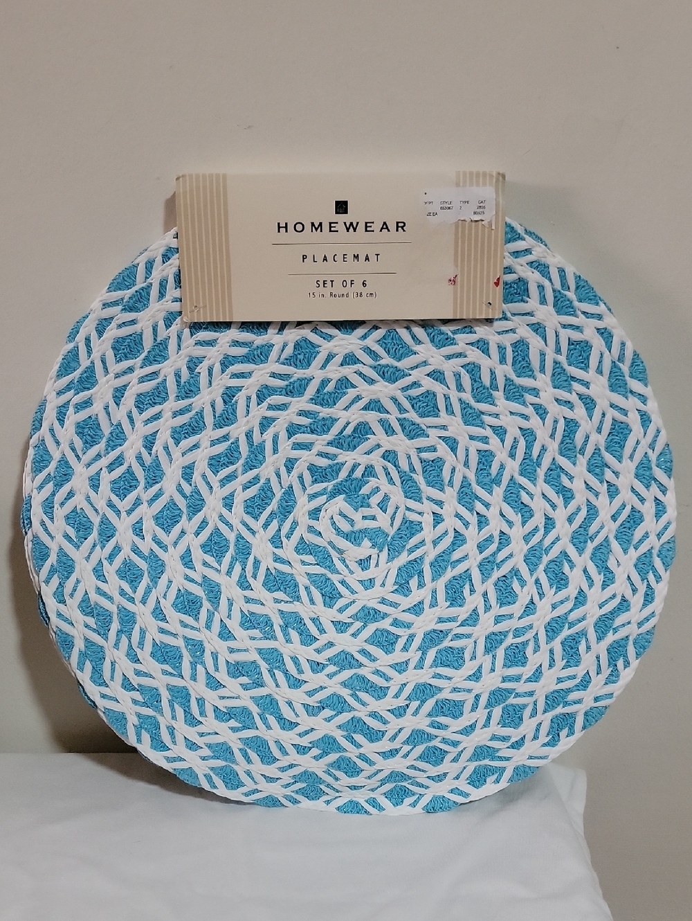 HomeWear Round Blue & White Woven Placemat - Set of 6